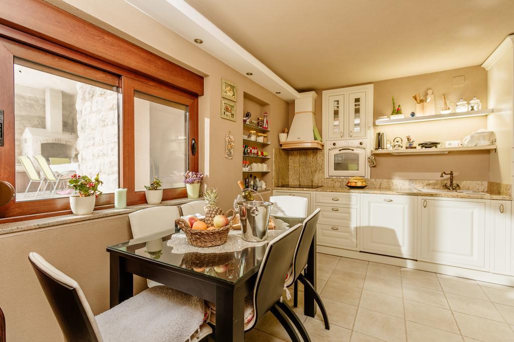 Villa Luxury Stone On The Sea With Private Pool And View Kotor Exteriér fotografie