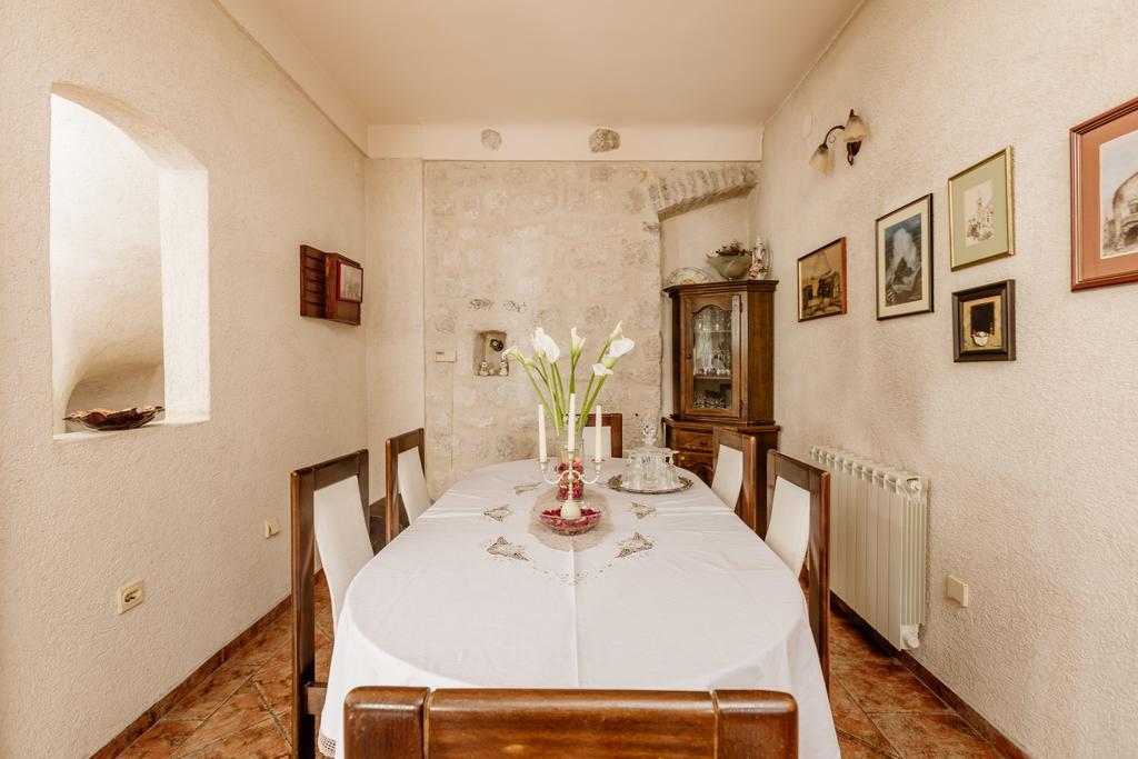 Villa Luxury Stone On The Sea With Private Pool And View Kotor Exteriér fotografie